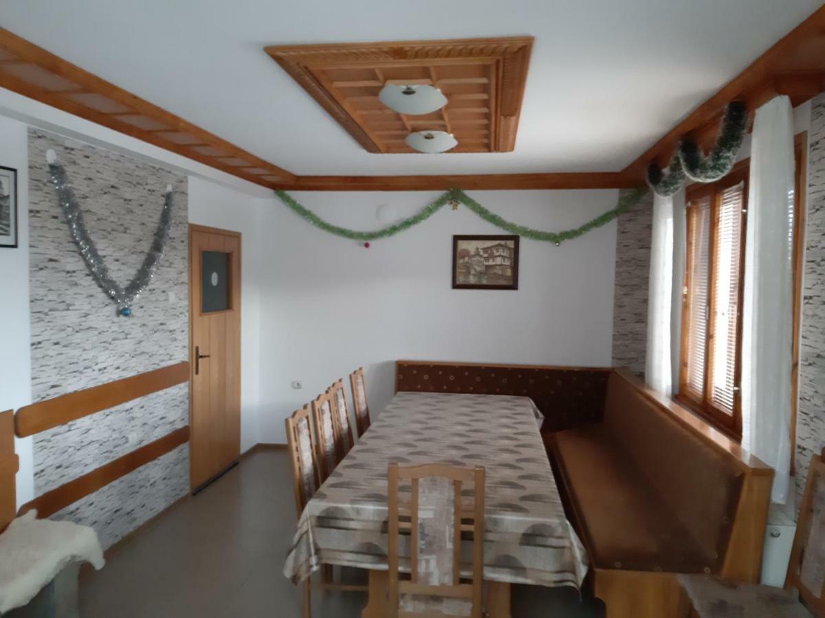 Къща Поколения Trjavna Buitenkant foto